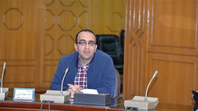 نائب محافظ الإسماعيلية يبحث الأماكن المقترحة لساحات انتظار للمركبات بالمراكز(صور) 