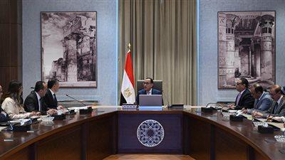 مدبولي ووزير السياحة يناقشان استراتيجية «تطوير المنتج السياحي بالقاهرة»