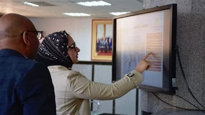 نائب محافظ الوادي الجديد تتفقد المركز التكنولوجي بالخارجة 