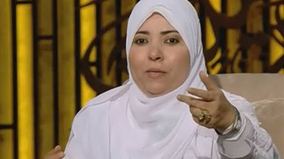 يدخل في دائرة الكفر، هبة عوف تحذر في من اللجوء إلى السحرة والدجالين لحل المشاكل المجتمعية