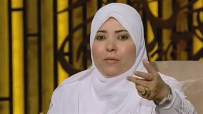 أستاذة في الأزهر تهاجم قرار منع 