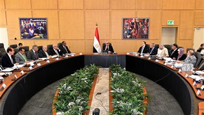 اعتماد القوائم المالية والحسابات الختامية لـ