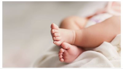 السجن وغرامة ضخمة لأردنية باعت طفلتها