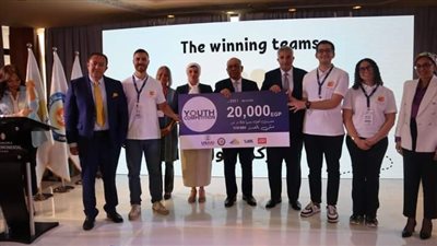 فريق جامعة عين شمس يفوز بالمركز الأول بمسابقة تمكين الشباب ودعم الابتكار 