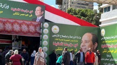 أحد التجار بمعرض الزراعة: نبيع 5 أطنان يوميا من الخضراوات