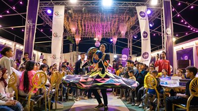 المصرية للاتصالات تحتفل بيوم اليتيم وتوزع ملابس جديدة على 4 آلاف طفل 