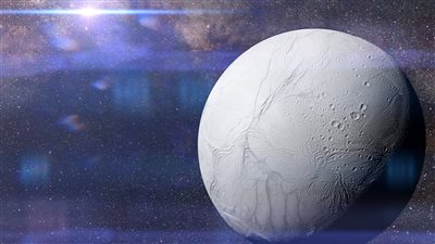 إنسيلادوس، 10 سنوات على اكتشاف محيط من المياه السائلة في أحد أقمار زُحل