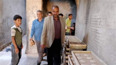 غير مطابق للمواصفات، تحرير 86 محضرا تموينيا للمخابز بديروط في أسيوط