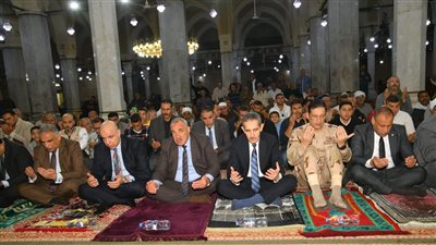 محافظ الغربية يشهد احتفال مديرية الأوقاف بليلة القدر من رحاب المسجد الأحمدي بطنطا 