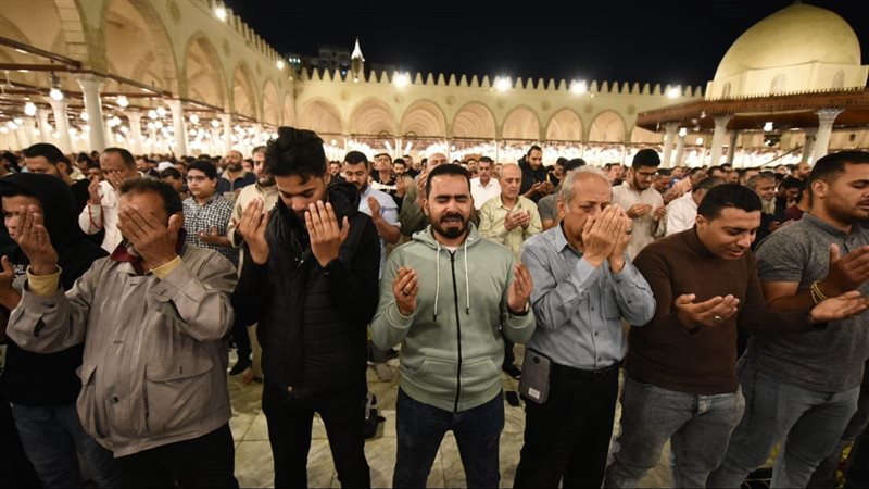بكاء المصلين، فيتو