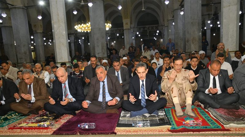 محافظ الغربية يشهد