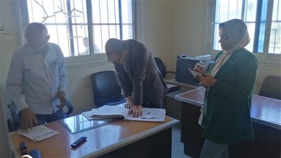 إحالة عدد من العاملين بصحة سوهاج للتحقيق لتغيبهم عن العمل