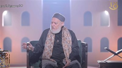 ما حكم عرض الناس لخصوصياتهم على مواقع التواصل من أجل الربح؟ رد قوي من علي جمعة