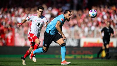 باير ليفركوزن يقترب من حصد لقب الدوري الألماني بالفوز على يونيون برلين