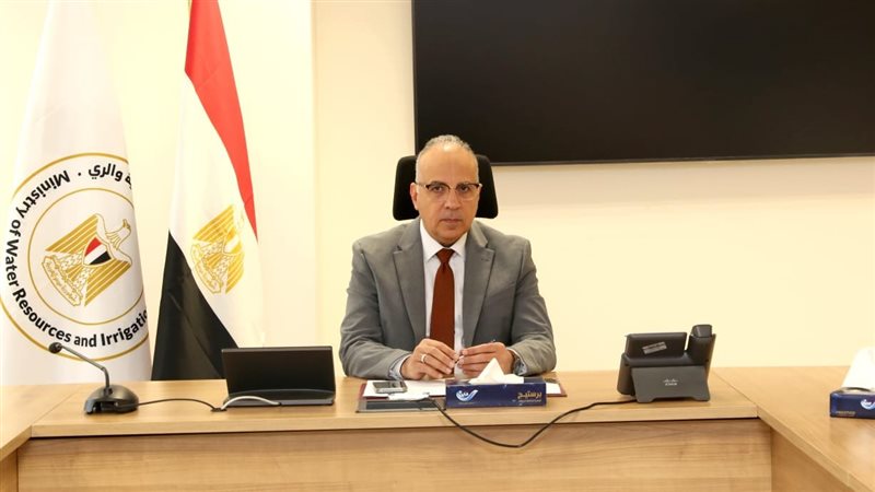 وزير الري الدكتور