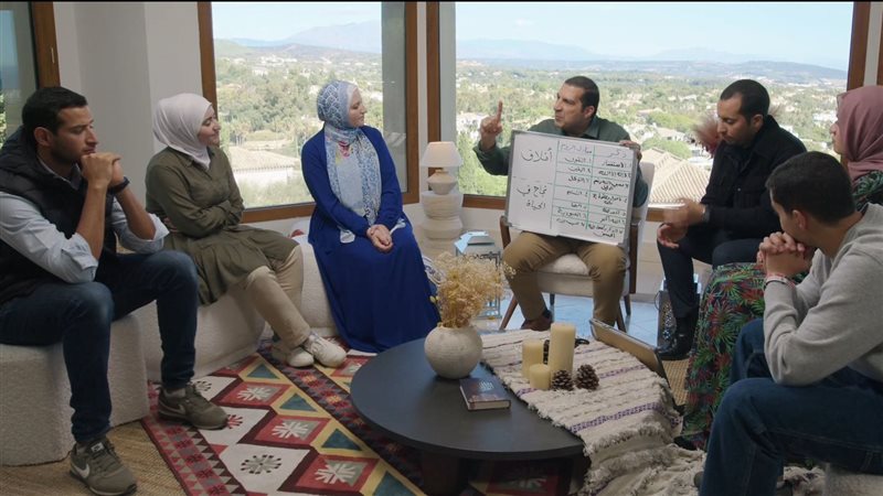الدكتور عمرو خالد،