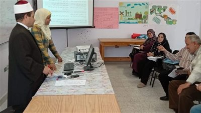 رئيس منطقة الإسماعيلية الأزهرية يتابع ورشة عمل المهام الأدائية في المنهج الجديد (صور) 