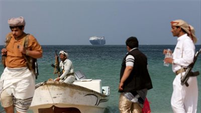 نجاة سفينة من هجوم صاروخي قبالة سواحل اليمن