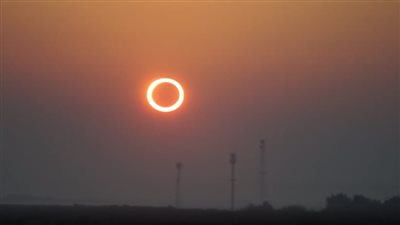 ما هو كسوف الشمس وكيف يحدث؟ البحوث الفلكية يجيب 