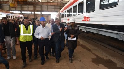 وزير النقل يدعو إلى الاستغلال الأمثل لكافة المساحات في ورش أبو زعبل