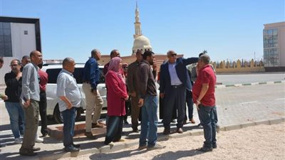 محافظ الوادي الجديد يتابع أعمال التشطيبات بالعاصمة الإدارية 