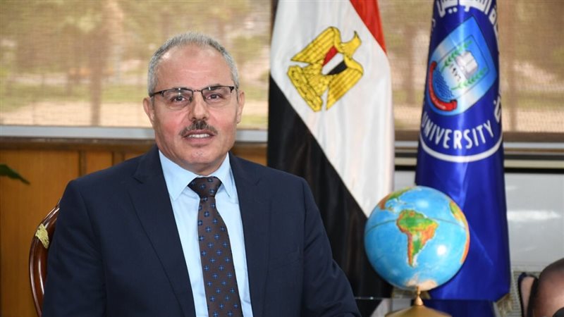 الدكتور ناصر مندور