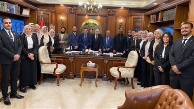 رئيس محكمة شمال القاهرة الابتدائية يستقبل وفدا من طلاب حقوق عين شمس
