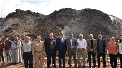 نقل 8 مقالب بإجمالي 1.7 مليون طن بتكلفة إجمالية 225 مليون جنيه في الدقهلية