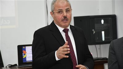 رئيس جامعة القناة: حريصون على تأهيل أعضاء هيئة التدريس