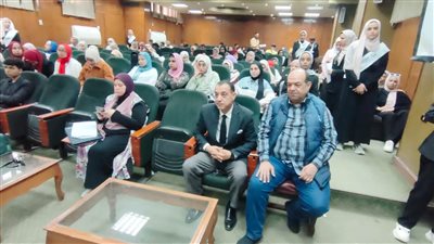 جامعة الفيوم تنفذ برنامجا تدريبيا على مناهضة العنف ضد المرأة 