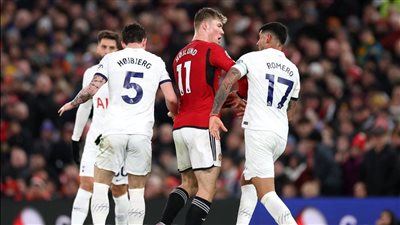 توتنهام يتخطى نوتنجهام 3 / 1 في الدوري الإنجليزي