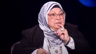 سعاد صالح: من حق الخاطب أن يعاين خطيبته ويشوف كل حاجة حتى لو منتقبة (فيديو)