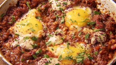 طريقة عمل البيض بالبيف للسحور، أكلة لذيذة