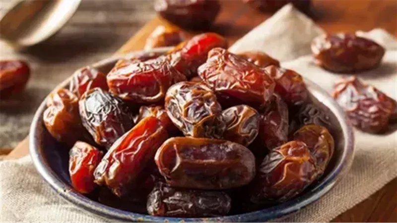 فوائد التمر، فيتو