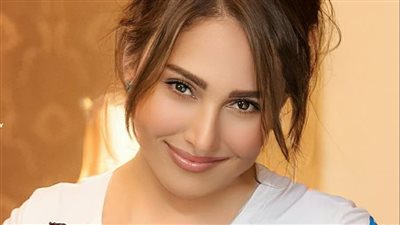 الفنانة رحاب الجمل: أتمنى تجسيد دور مريضة سرطان ترفض تلقى 