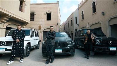 القصة الكاملة لأزمة صورة عمر كمال وشاكوش وحمو بيكا مع السيارات الفارهة 