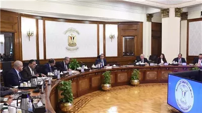 أخبار مصر: موعد إعلان حركة المحافظين، هل تتأثر رؤية هلال شوال بكسوف الشمس، ذروة التقلبات الجوية، تحذير من زلزال مدمر خلال ساعات