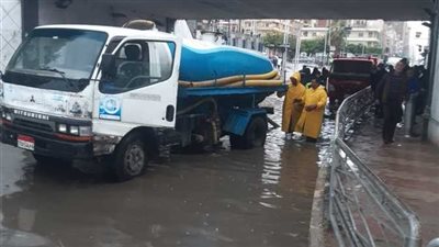 غدا، توزيع معدات شفط المياه وأطقم الصيانة وفرق التطهير بمحاور وطرق الجيزة