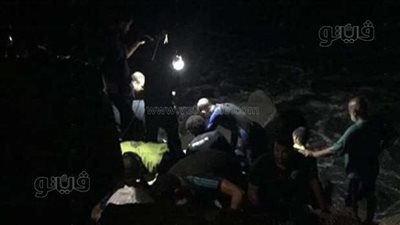 انتشال جثامين 3 أشخاص من ضحايا حادث سقوط ميكروباص من معدية نيلية ببني سويف