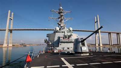 الجيش الأمريكي يعلن تدمير مسيرات وأنظمة دفاع جوي حوثية في البحر الأحمر