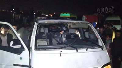 بعد غرق 5 أفراد، انتشال ميكروباص سقط من معدية نيلية ببني سويف