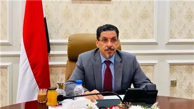 رئيس الوزراء اليمني: فقدنا ملياري دولار من إيراداتنا جراء منعنا من تصدير النفط