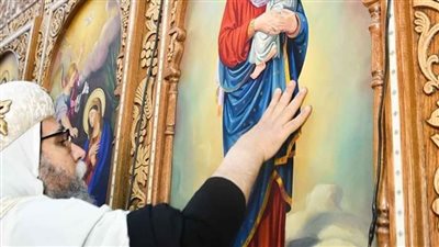 الأنبا إسطفانوس يدشن كنيسة ويرسم شمامسة جدد في عيد البشارة