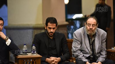 نجوم الكرة في عزاء والد مروان محسن (صور) 