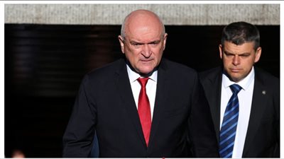 بلغاريا تعين حكومة مؤقتة لحين إجراء الانتخابات