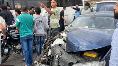 حادث تصادم بين 4 سيارات أعلى الطريق الدائرى ( فيديو وصور)