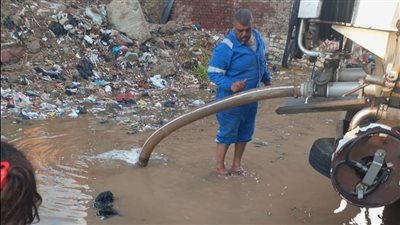 رئيس مياه القناة: استمرار رفع تراكمات الأمطار مع إعلان حالة الطوارئ