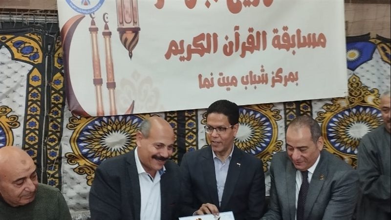 رئيس جامعة بنها يشهد
