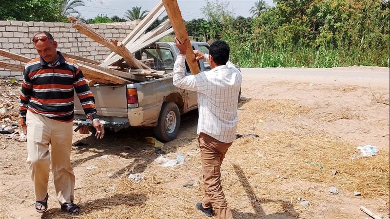 جانب من أعمال الإزالة،