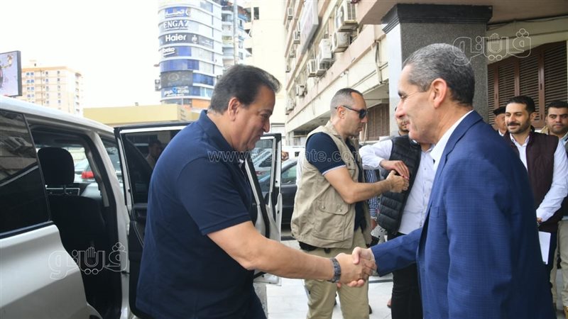 محافظ الغربية يستقبل